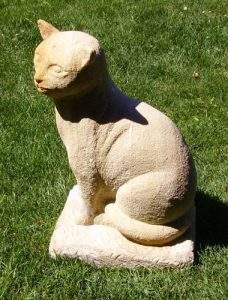 Kunst-Katzenskulptur 2
